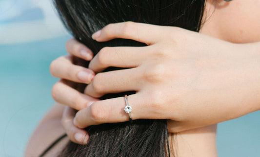 The Meaning and Beauty of Solitaire Engagement Ring