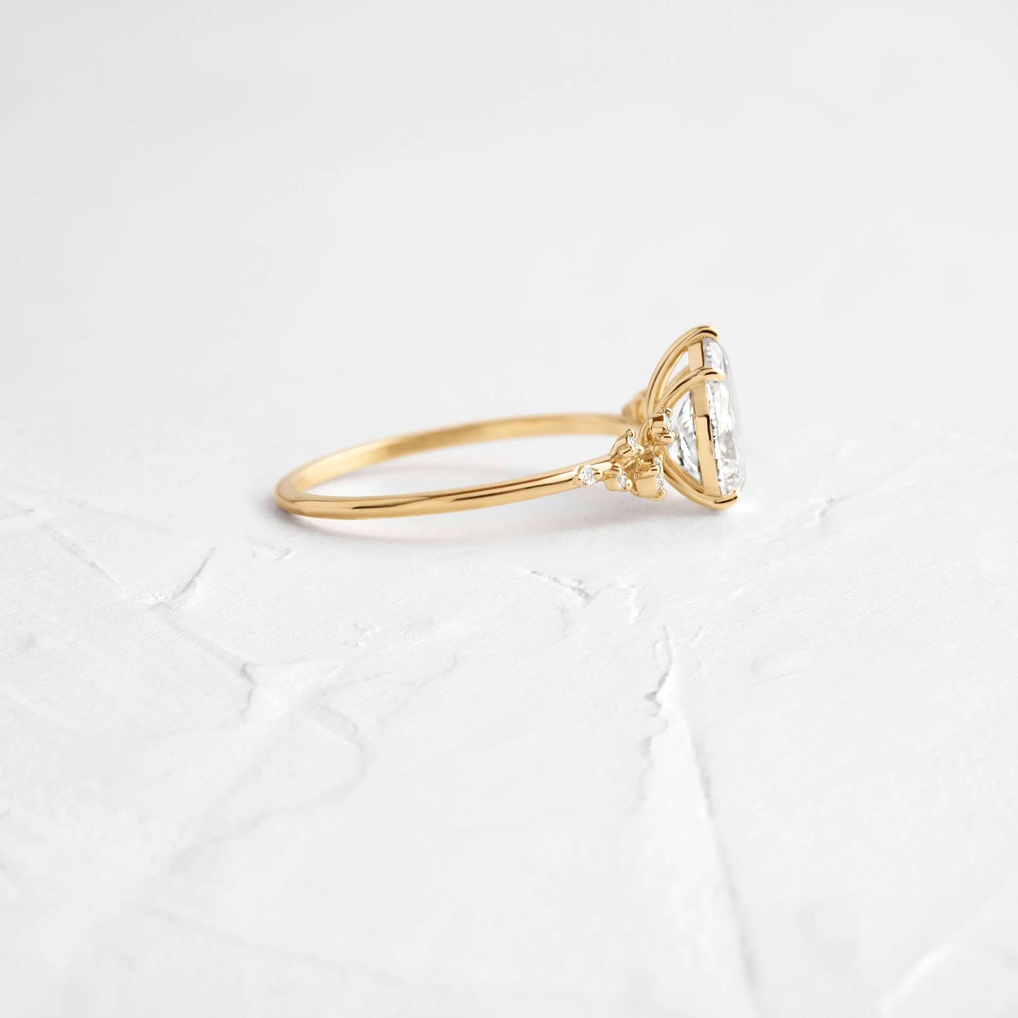 Sakura Ring (Pear Cut)