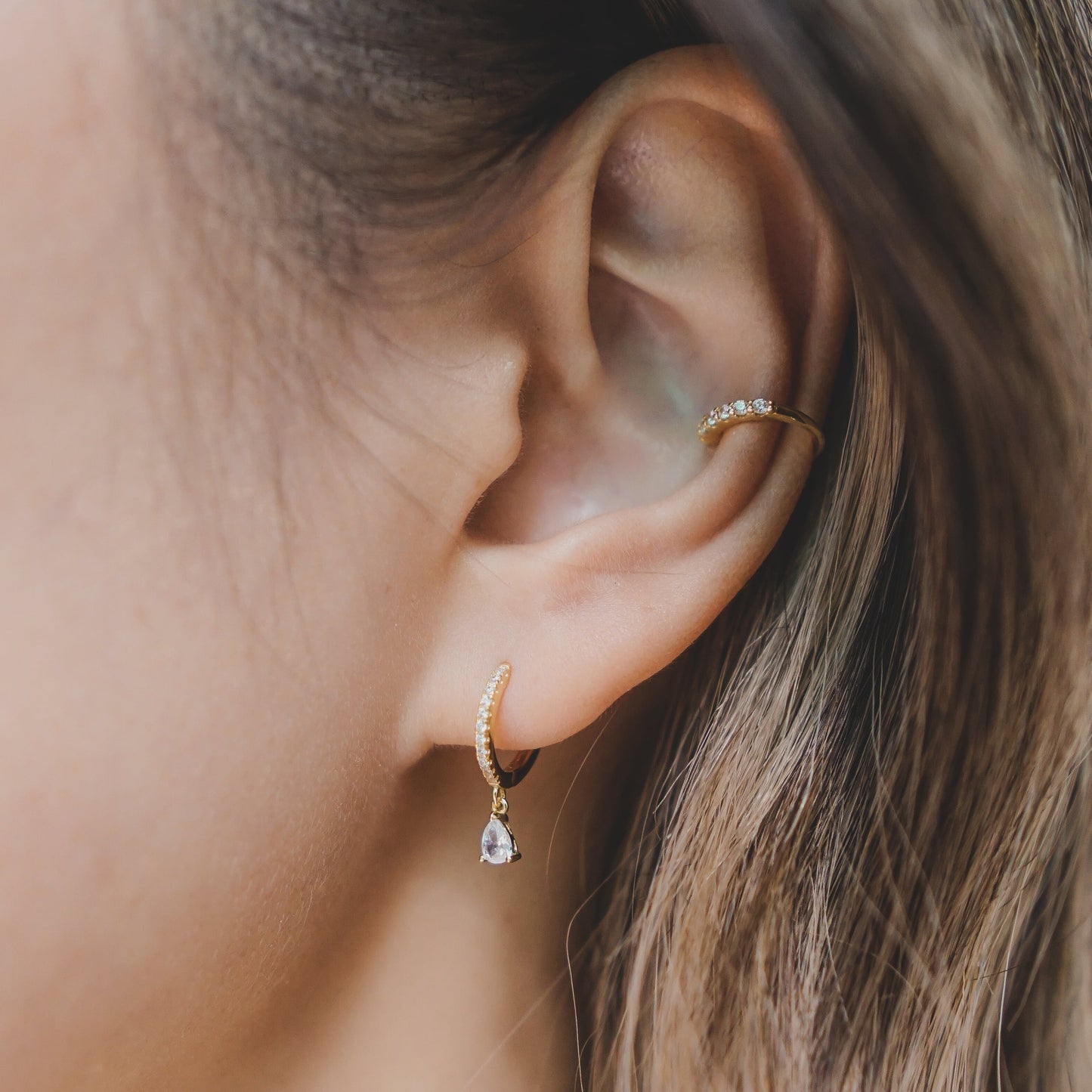 Teardrop Solitare Hoops