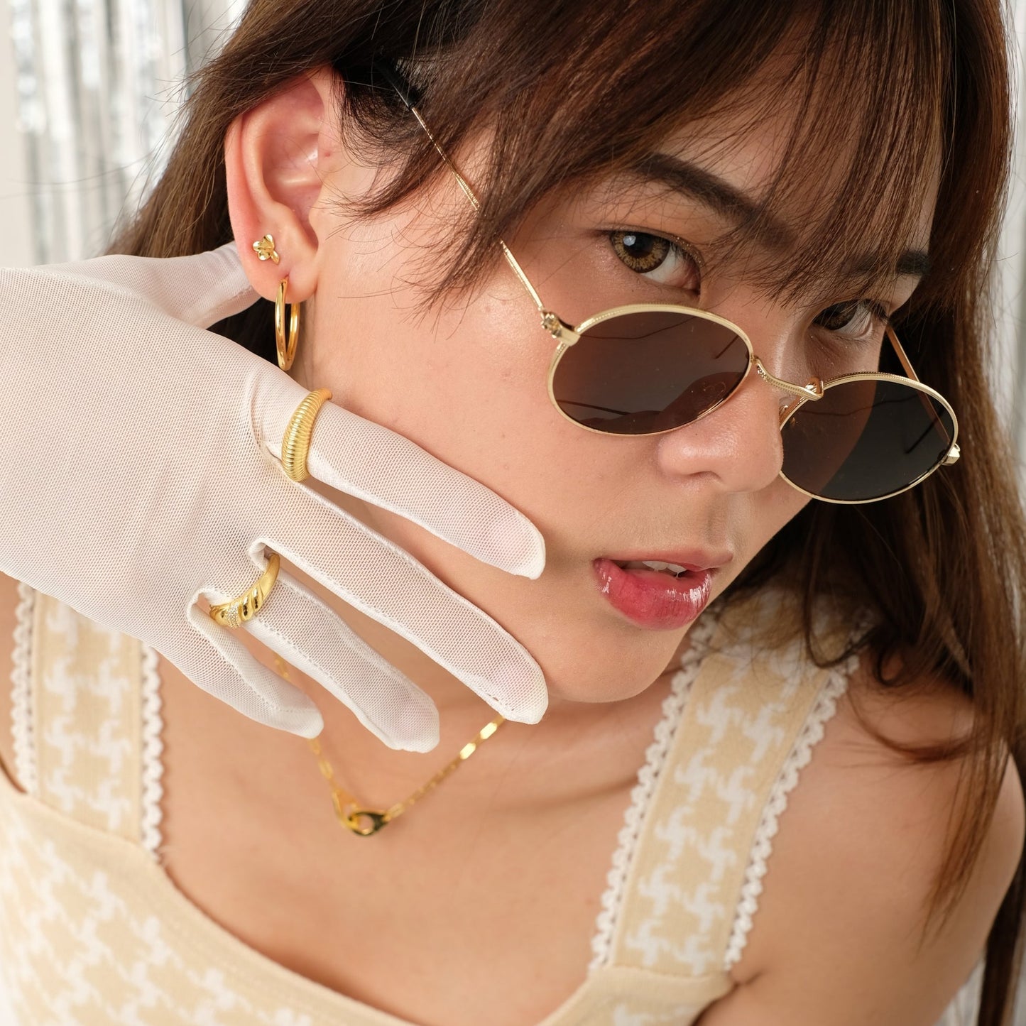 Sophie 密镶羊角面包圆顶戒指